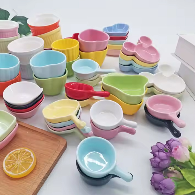 Solid Color Ceramic Sauce Dish